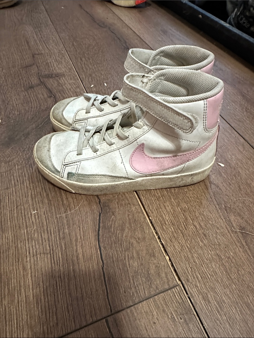 Nike Kids High-Top Sneakers in White and Pink